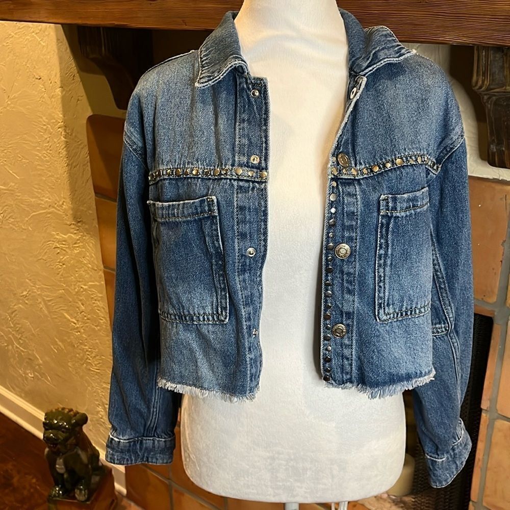 Zara Girls Riveted Boxy Denim Jacket, size 13-14!